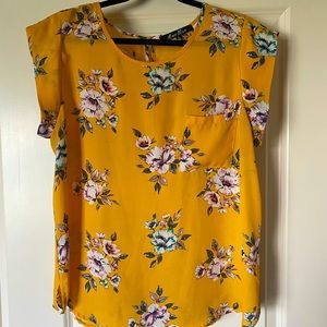 Alice blue blouse from stitch fix. Size large